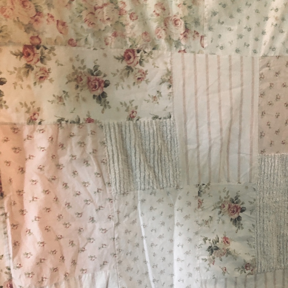 Gorgeous shabby chic cotton shower curtain.